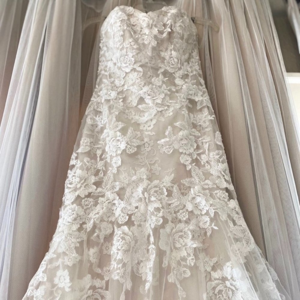 Maggie Sottero Wedding Dress